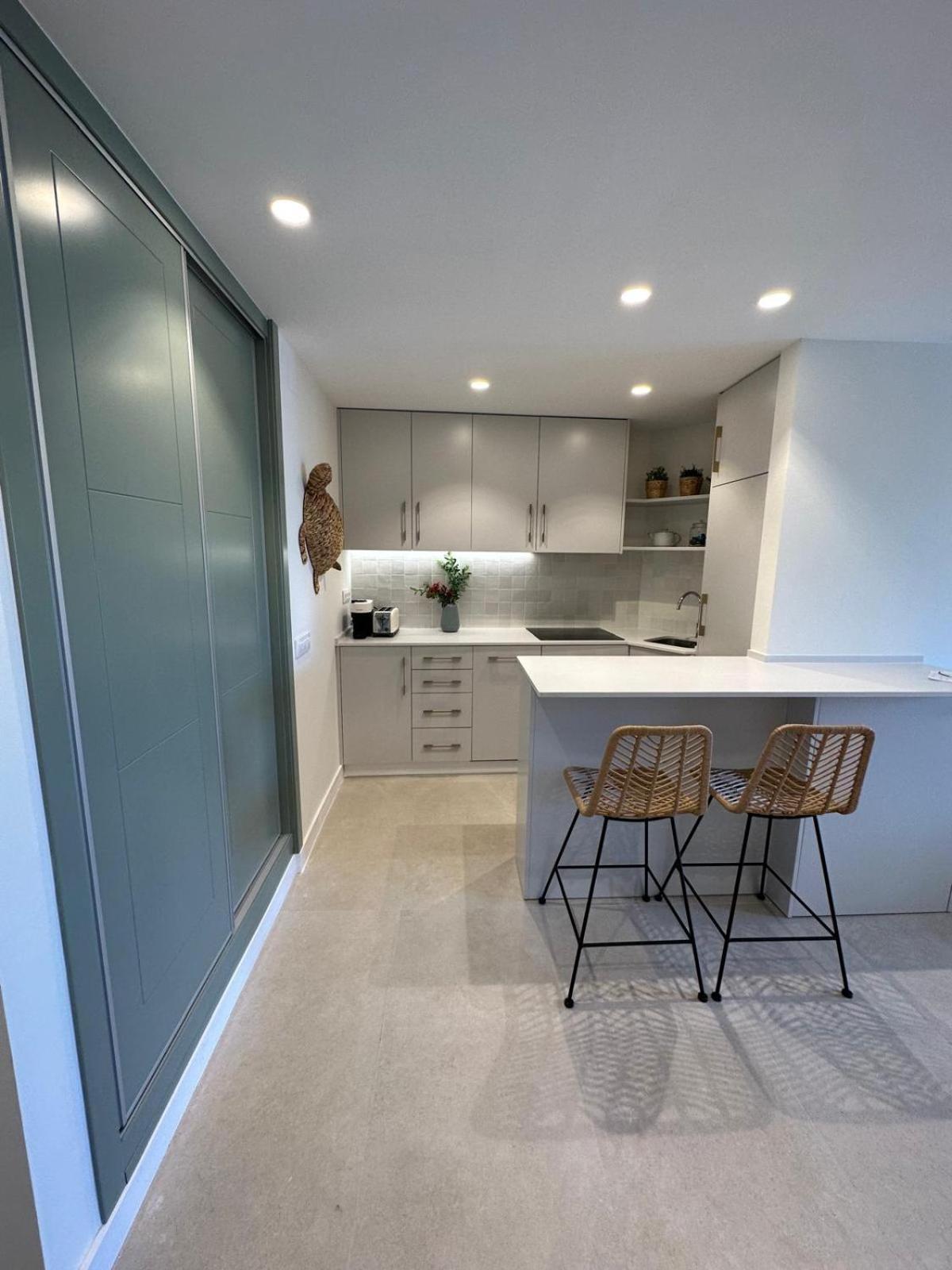 Espectacular Estudio En Puerto Cabopino Recien Reformado Apartamento *